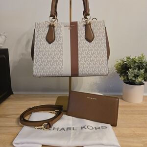 Michael Kors Marilyn Satchel with matching leather wallet